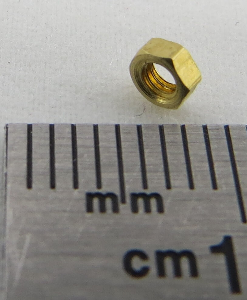 6-Kant-Modellmutter M2,0 Messing niedrig 50 Stück SW3,0