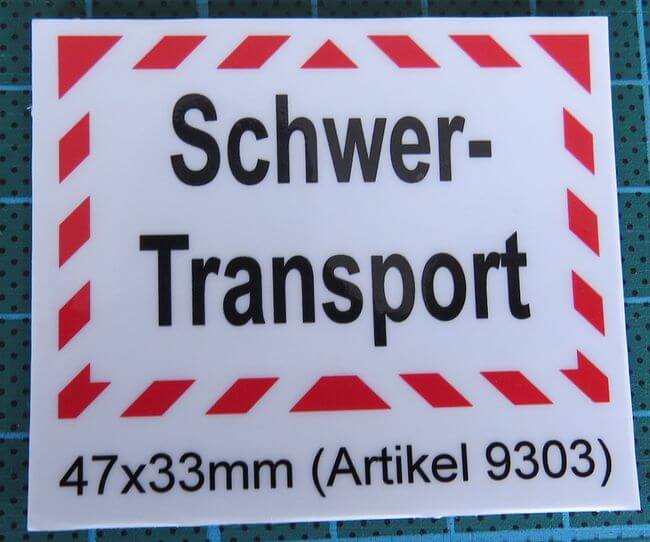 1 Textschild "Schwertransport" 2-zeilig  selbstklebende     