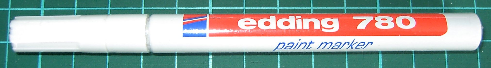 1 Lackstift weiss, 0,8mm edding780, oder Marabu Lackmarker  