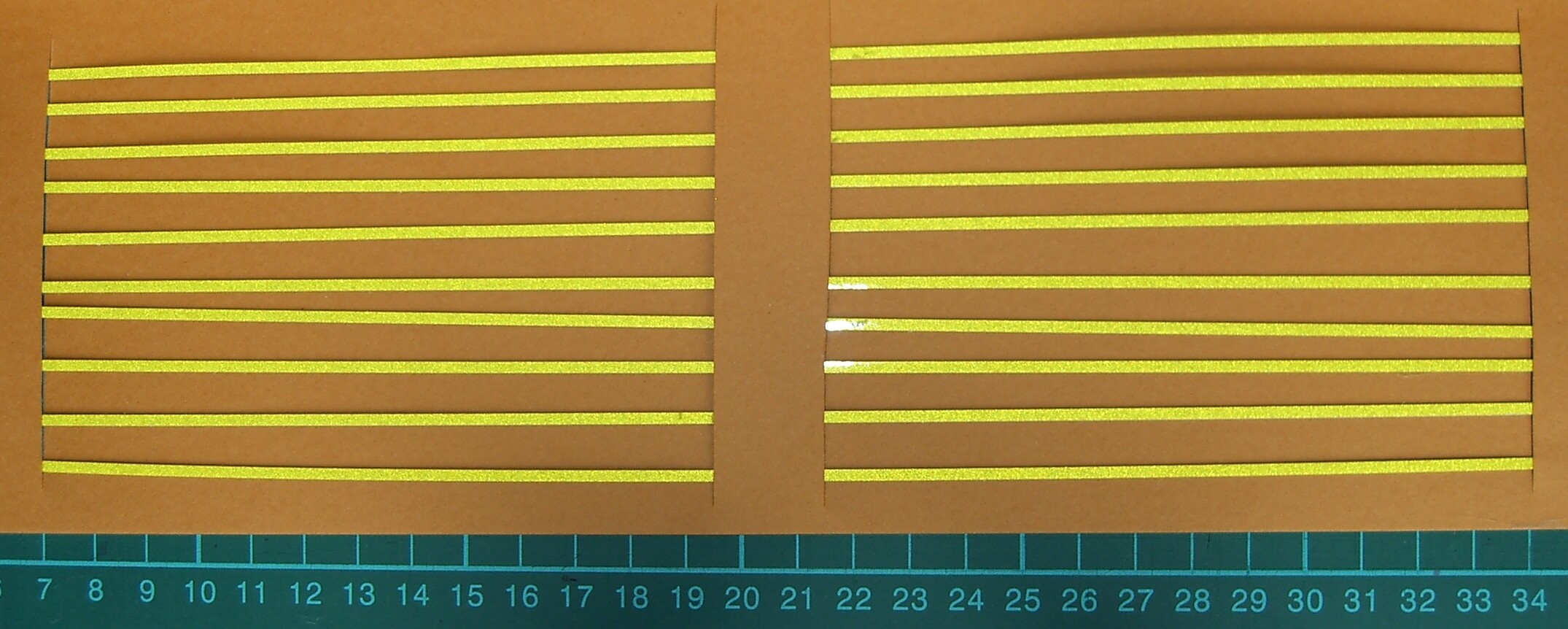 Warnstreifenset 2mm Streifenbreite, gelb-reflex, ca. 280mm  