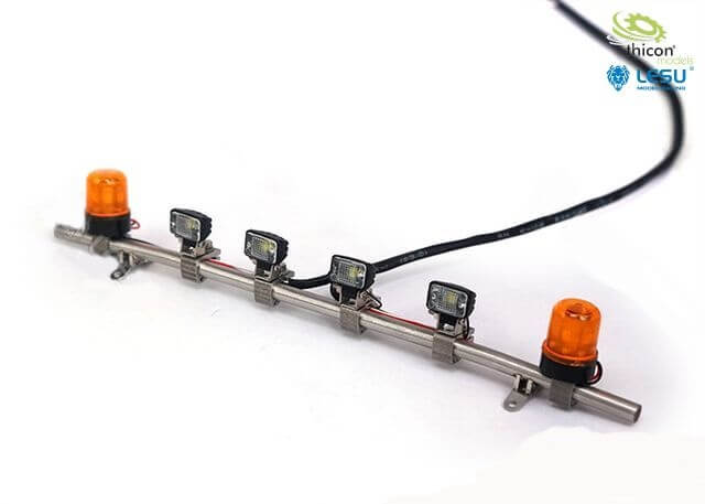 Dachlampenbügel mit Rundumleuchten und Scheinwerfern