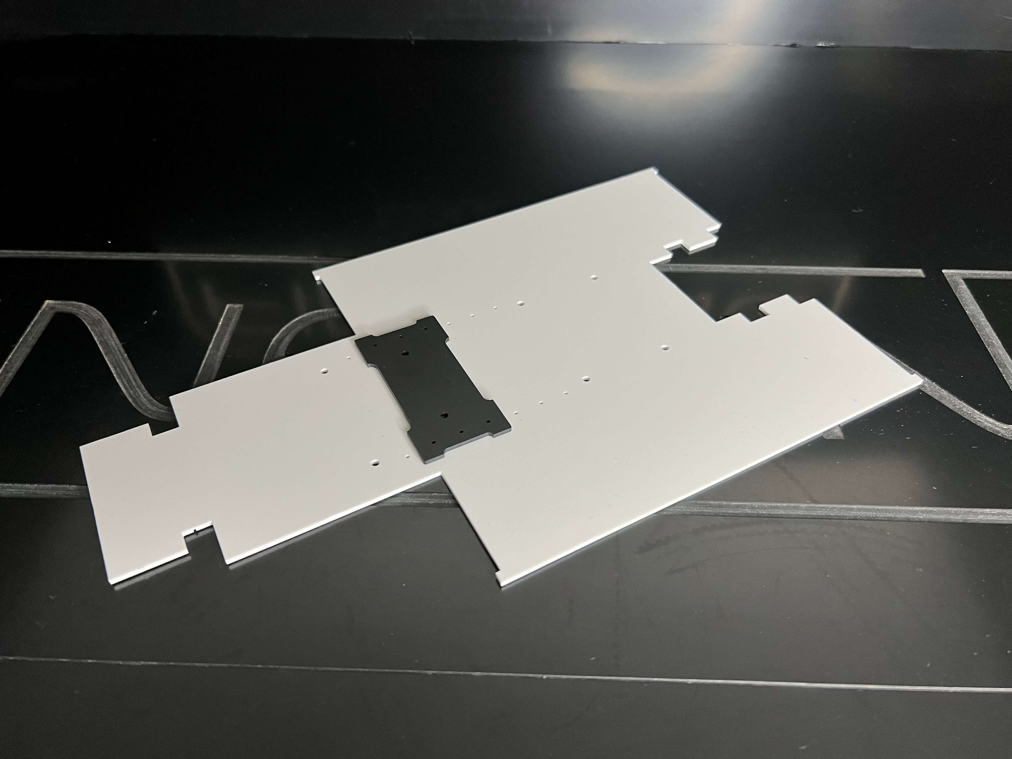 FineLine Rahmenabdeckung für Scania 770 2-Achs Tamiya Getri 