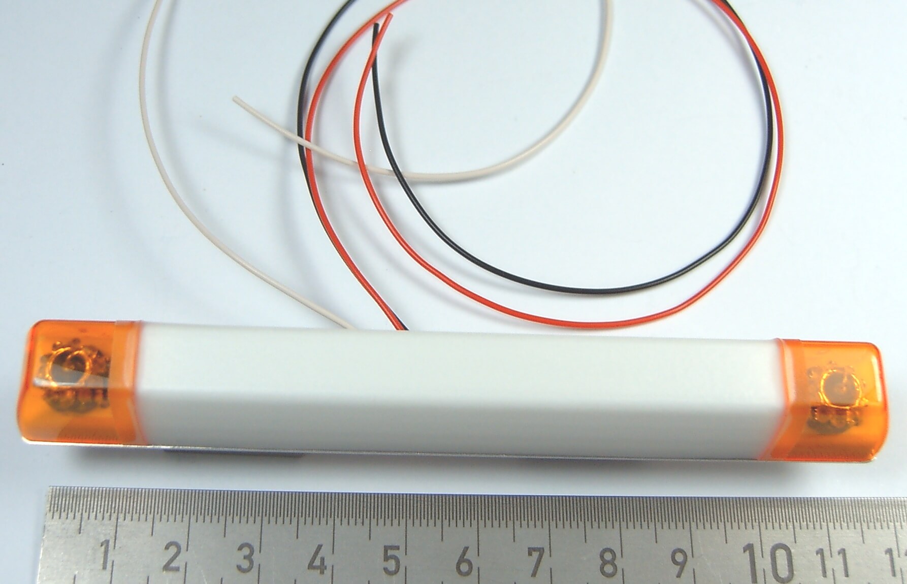 1x Rundumleuchtbalken, mit integrierter  Elektronik u       