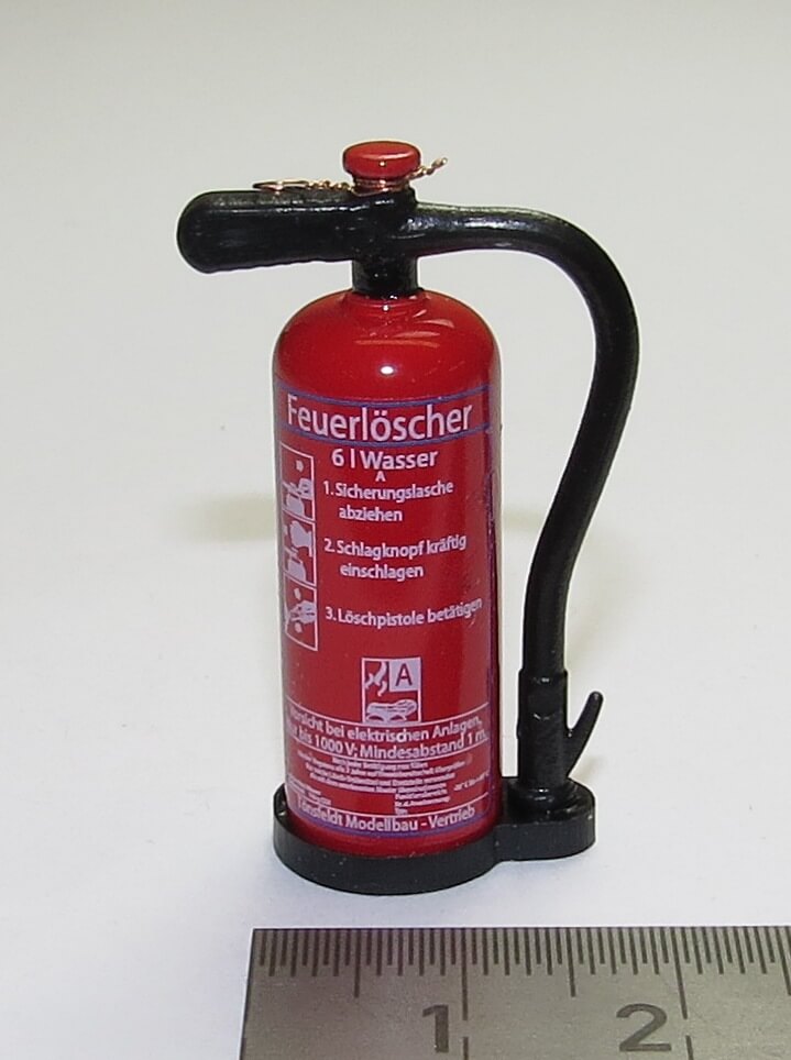 1 fertiger WASSER-Feuerlöscher m.langem  Griff.TAM-Größe    