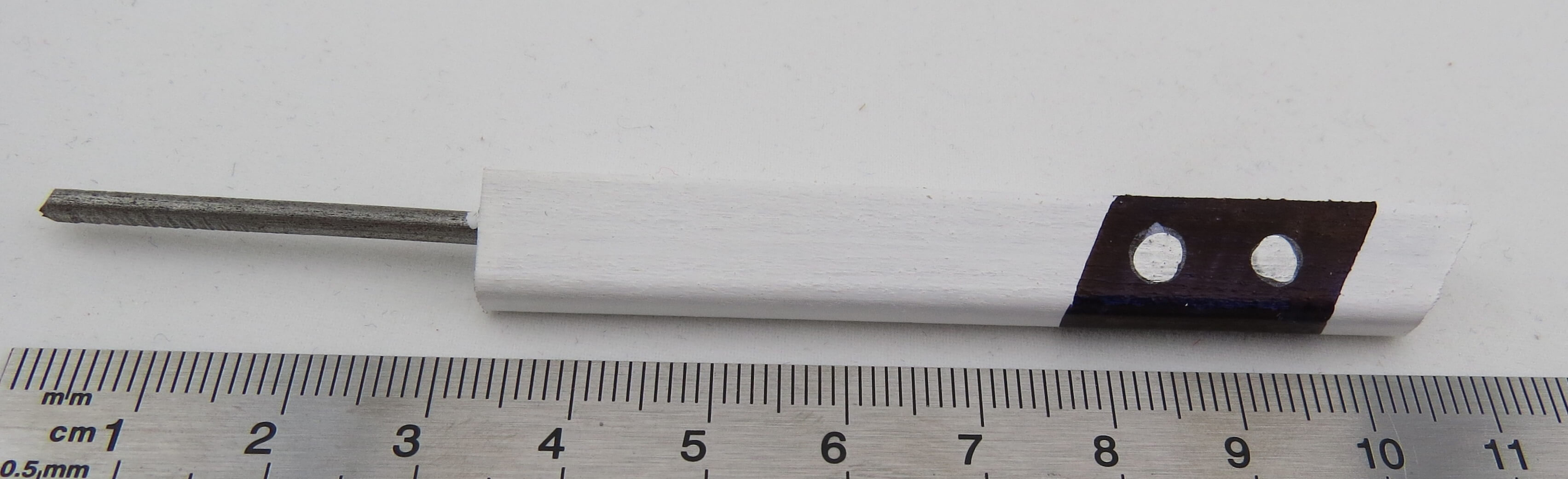 1 Leitpfosten mit Fußteil. In Handarbeit hergestellt und    