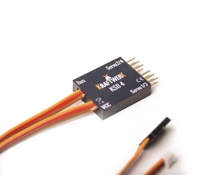 1x KSB4 Servosteuerung. Für EasyBus- System. Zum Anschluß   