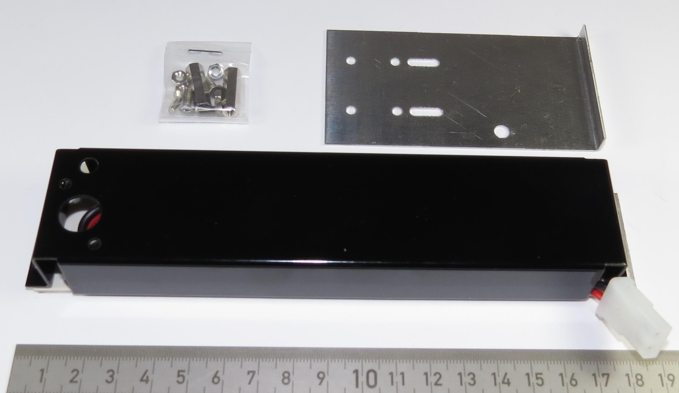 Batteriekasten mit Akku 12V. (788)