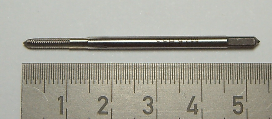 Maschinen-Gewindebohrer HSS M2,5 DIN371, 1 Stück            