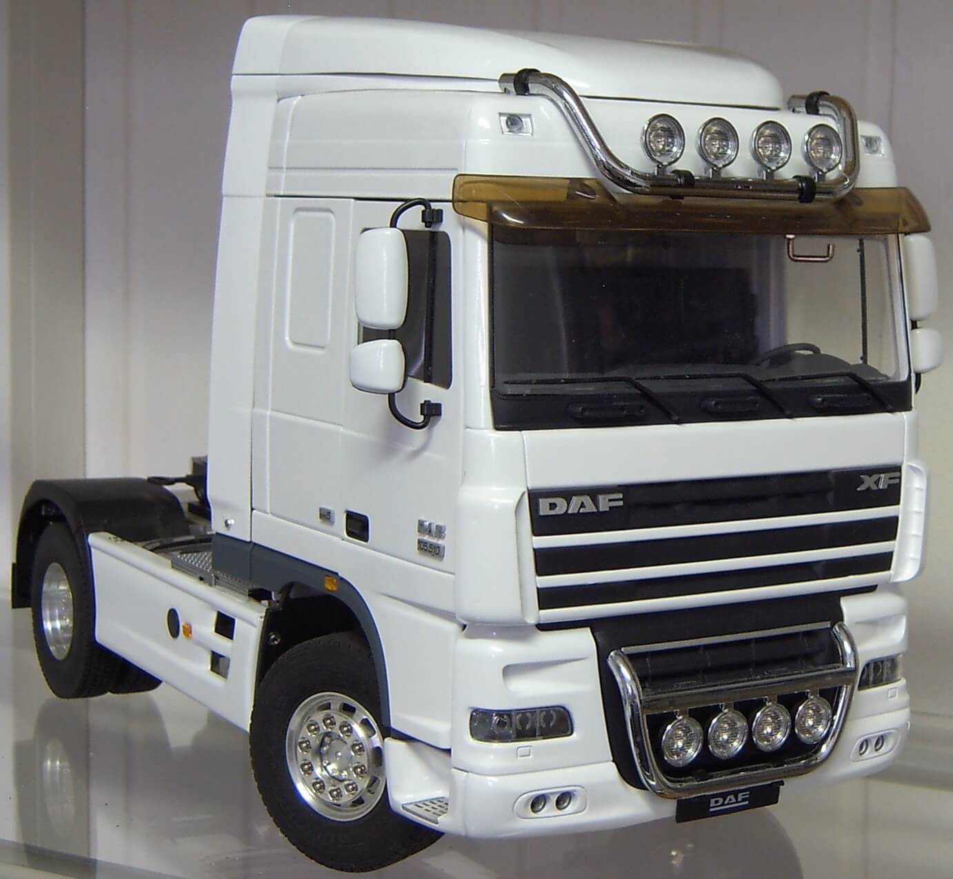 DAF Fahrerhaus (SC), weiss, Bausatz. (840)                  