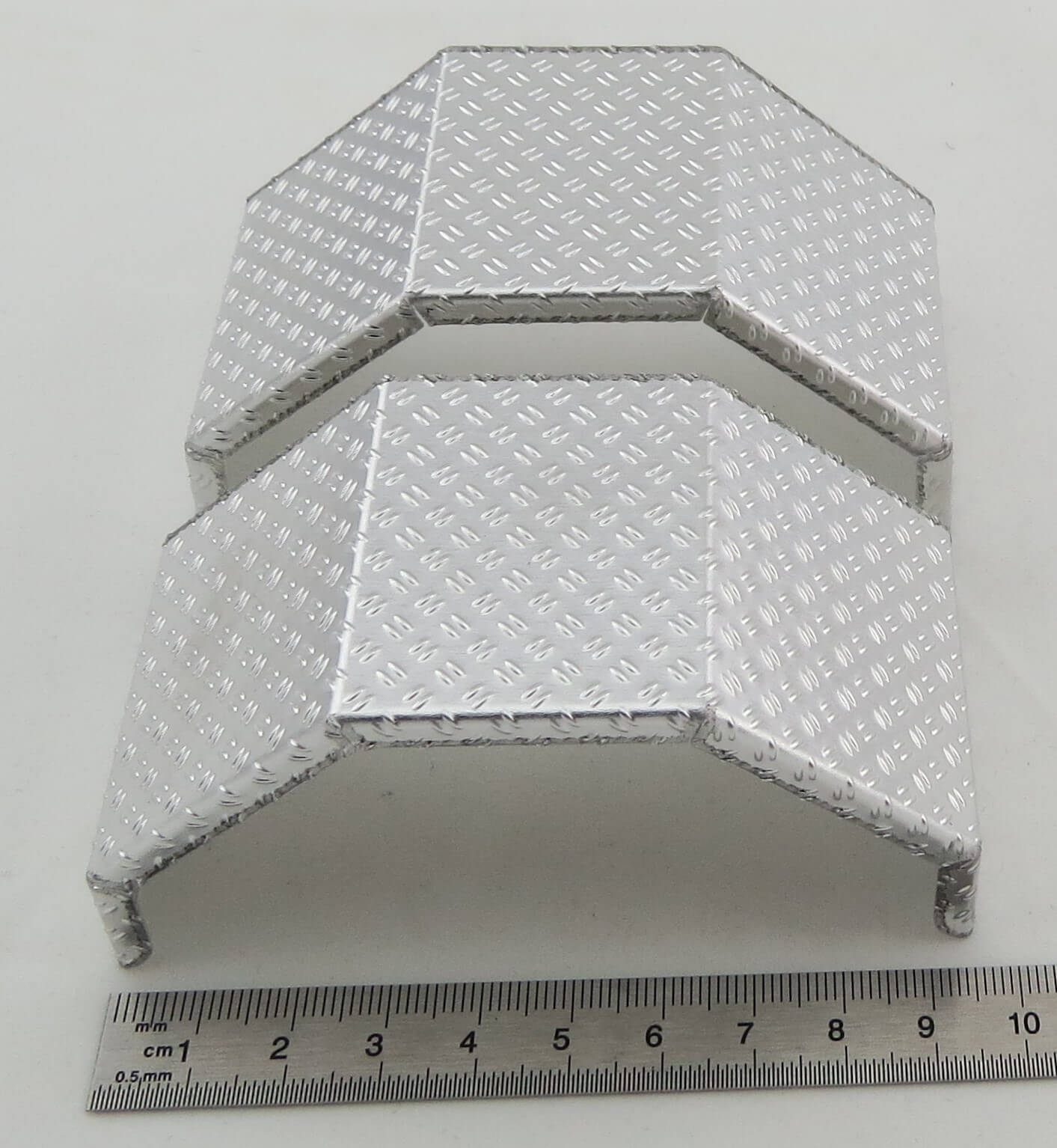 1 Paar Alu-Kotflügel für 1 Achse Zwillings-Bereifung WDC
