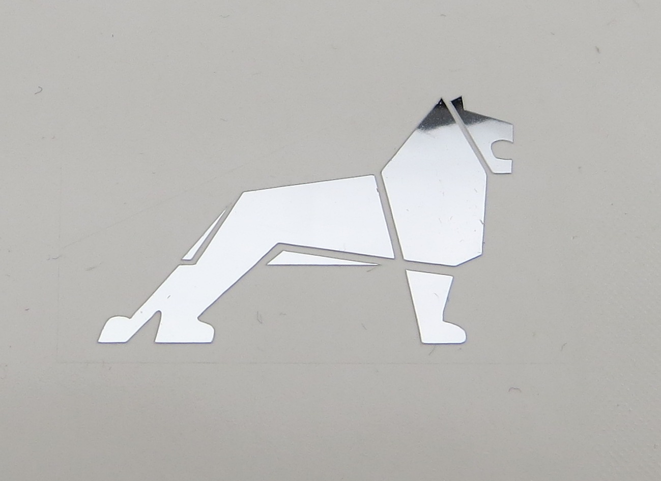 Chromdecal, fertig aus Chromfolie - MAN-Löwe, rechts