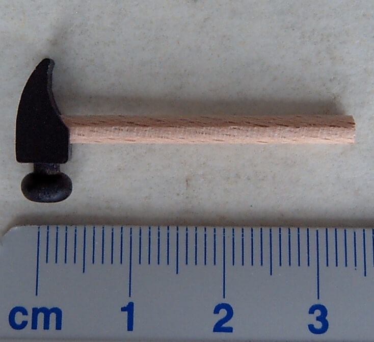 1x Schuster-Hammer 3,5cm schwarz. Hammerkopf schwarz. Stil  