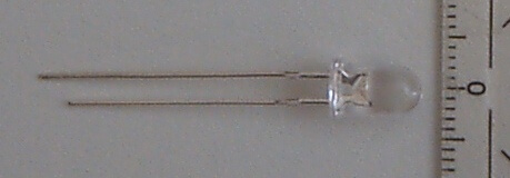 1x LED kaltweiss 5mm, glasklares Gehäuse bedrahtet,