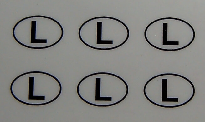 6 Nationalitätskennzeichen . 8mm hoch passend zum        