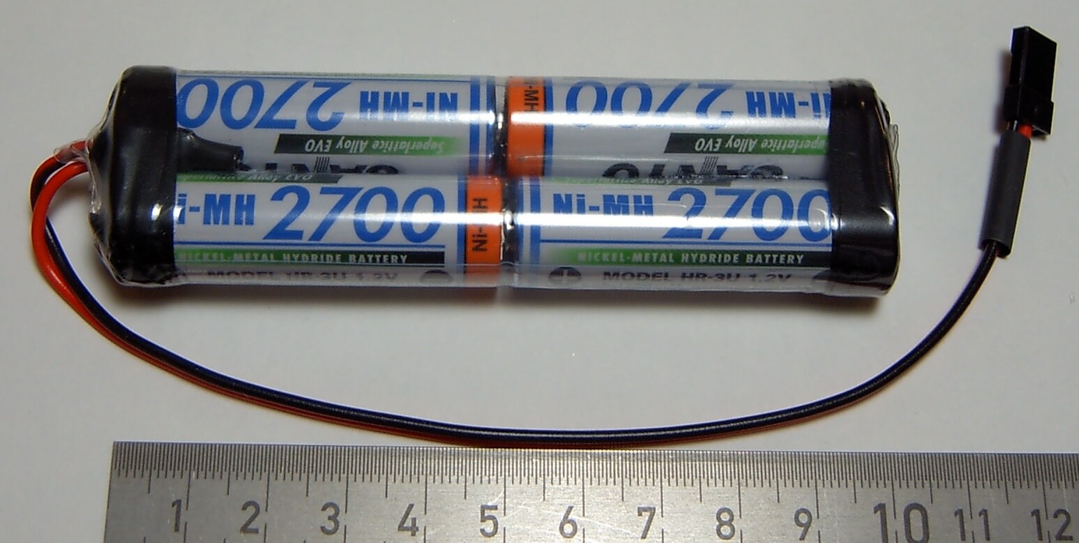 Akku-Pack mit 4x SANYO HR-3U, NiMH, 4,8V 2700mAh,