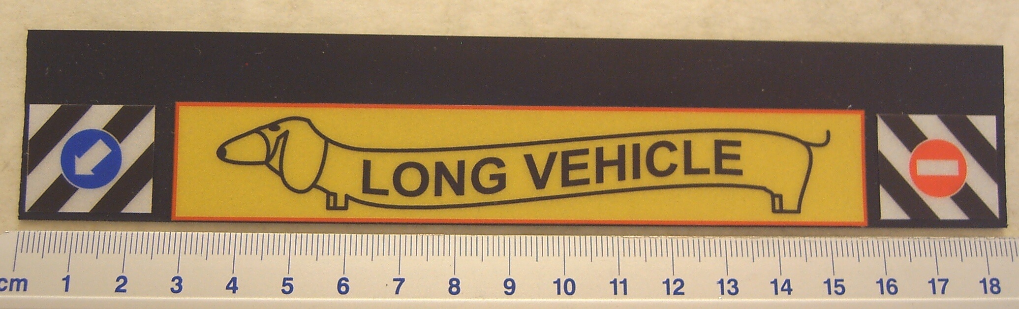 1 Schmutzfänger Nr.32 ca. 185x35x1mm mit reflektierendem    