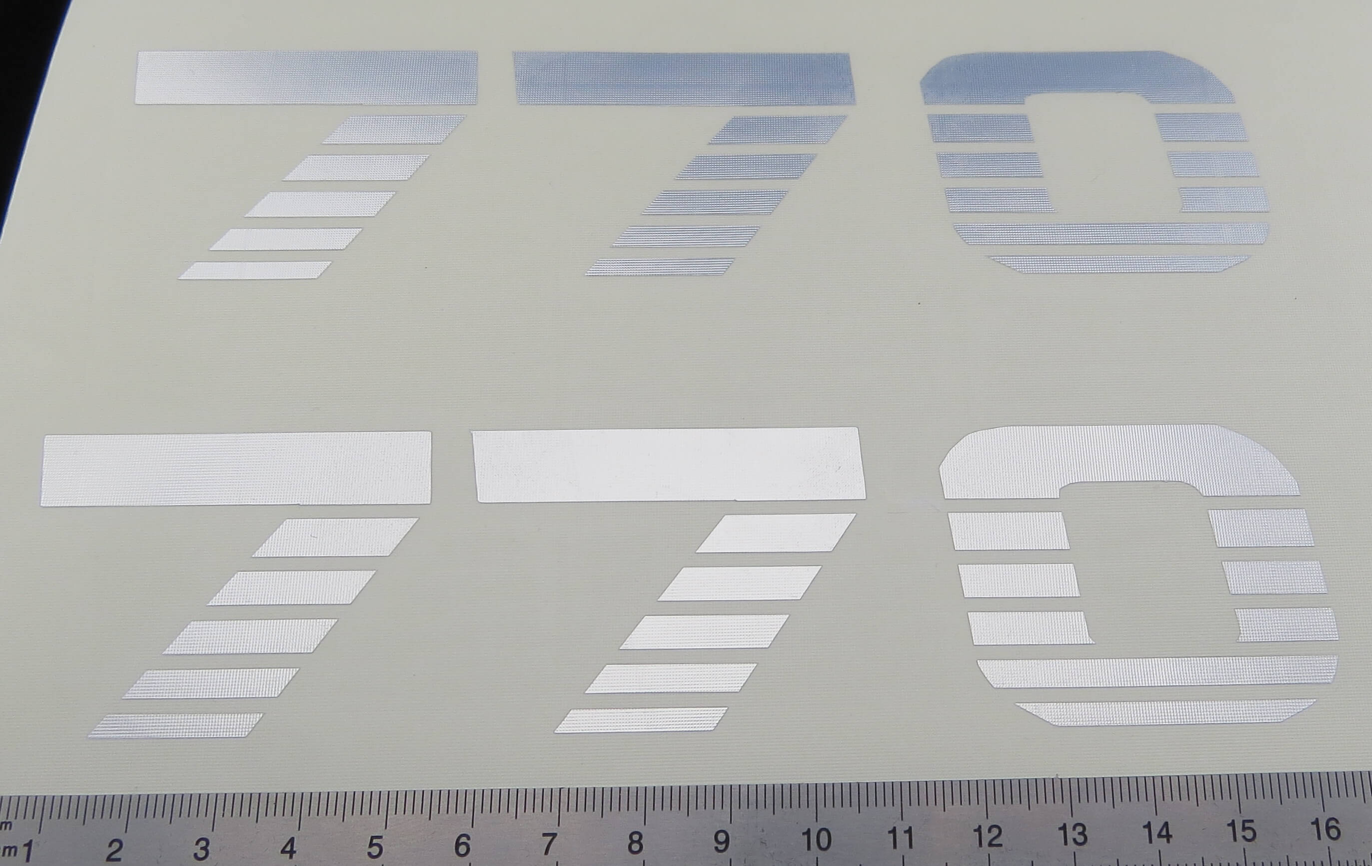 Folien-Dekor aus hochwertiger Selbstklebefolie, Chrom       