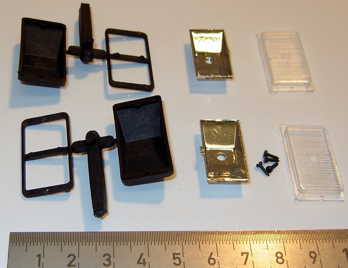 1 Nebellampensatz rechteckig, mit Halter mit klarer