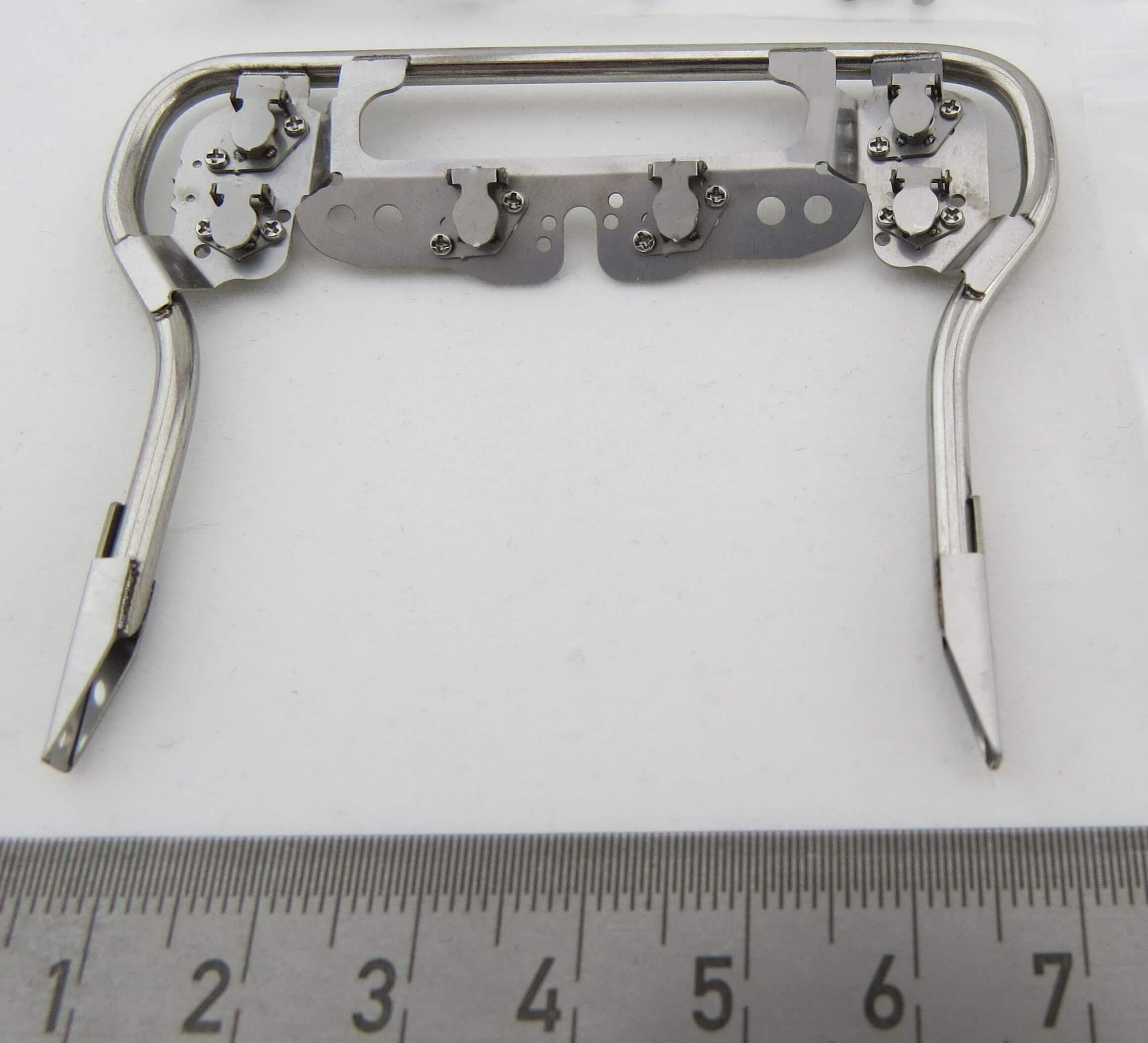 Geräte-Träger V2 Edelstahl (1:14). Passend zu 60 und 61mm br