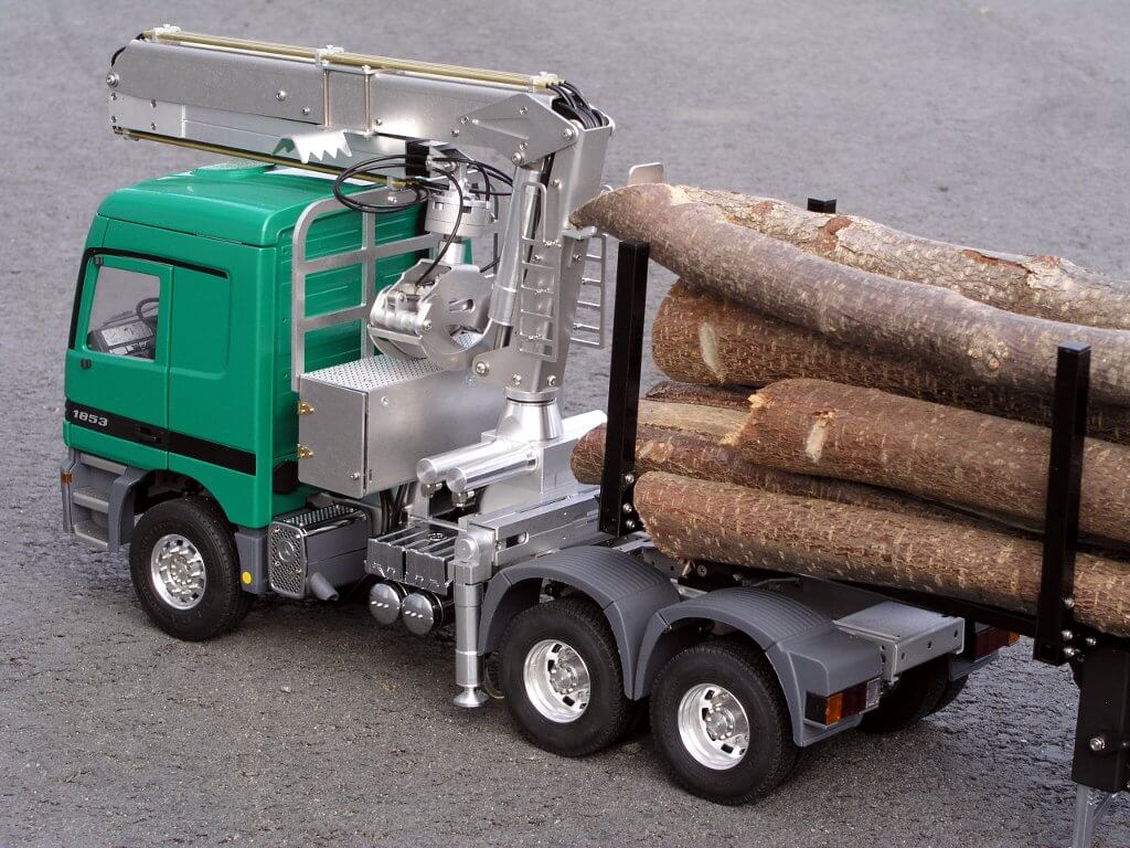 Langholzladekran-Bausatz. Wedico-Maßstab. Hydraulisch       