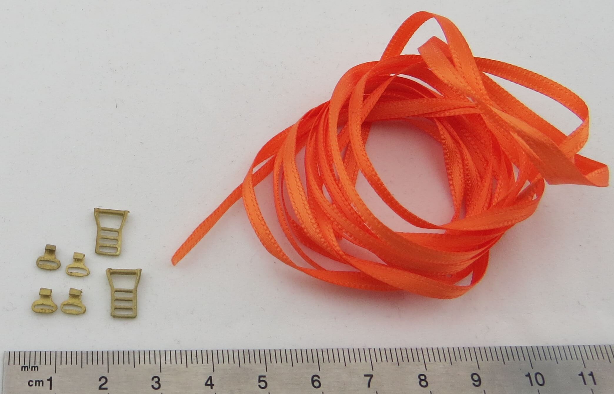 Zurr-Set aus 4 kleinen Flachhaken, MS-Feinguss, Zurrband    