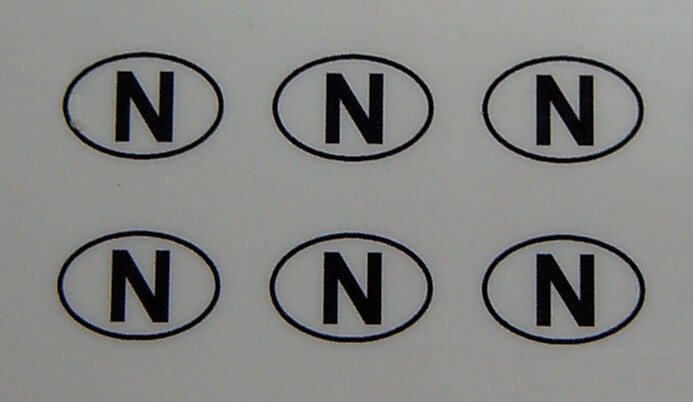 6 Nationalitätskennzeichen . 8mm hoch passend zum        